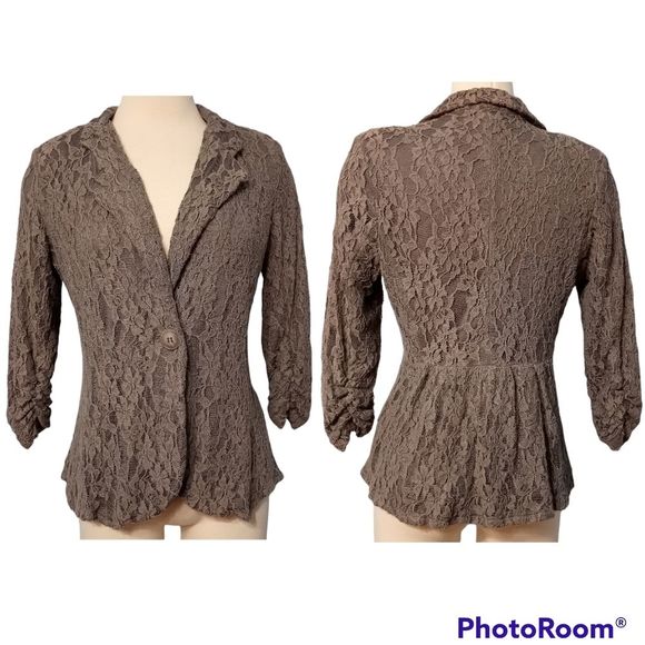 Gibson Brown Lace Blazer - Picture 2 of 11